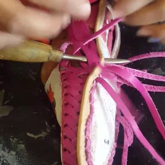 Meet your Posher, Vanesa - Picture 2 of 2